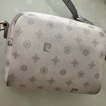 Pierre Cardin Çantada Beklenmedik Lekeler