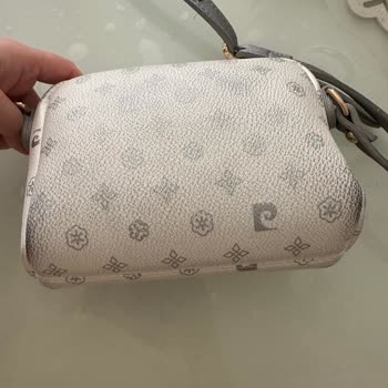 Pierre Cardin Çantada Beklenmedik Lekeler