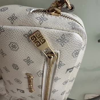 Pierre Cardin Çantada Beklenmedik Lekeler