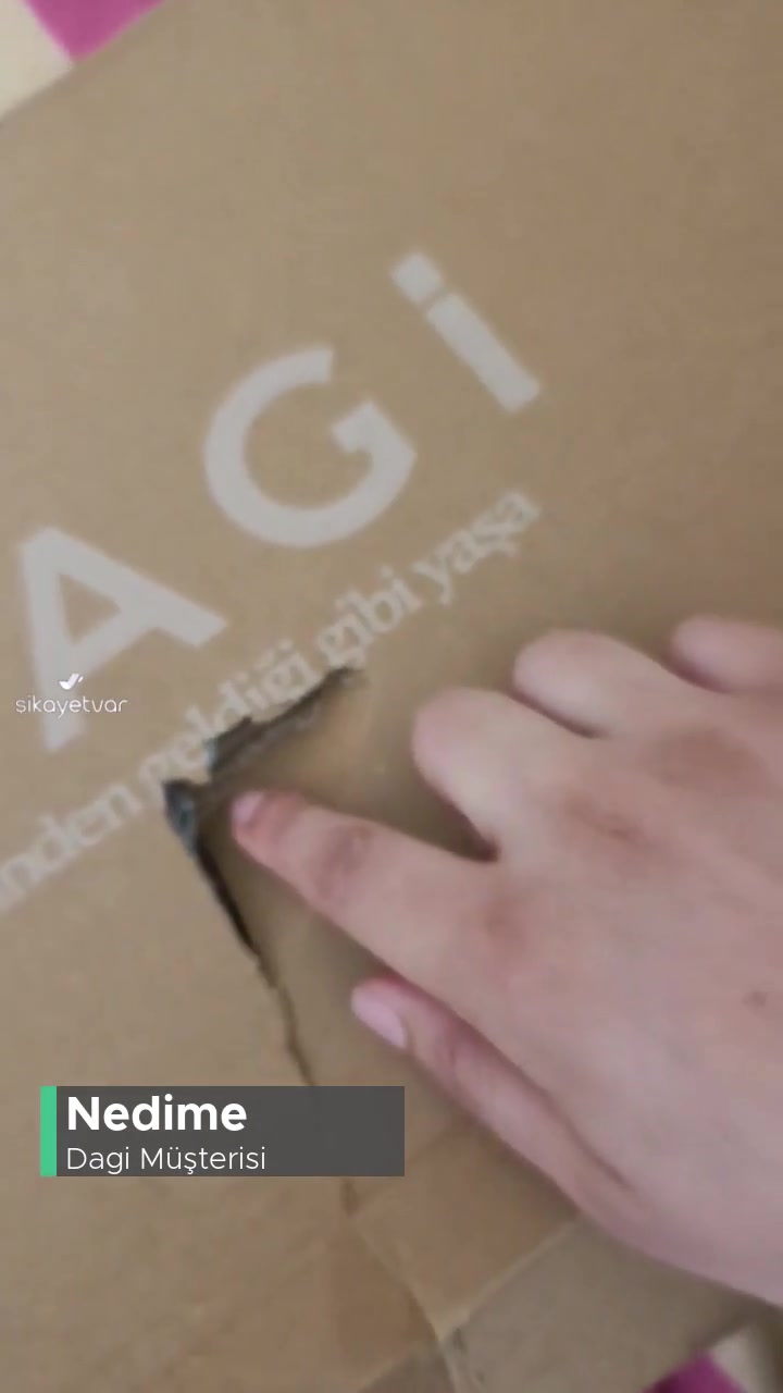 Dagi Açılmış Kutusu Yırtık Açılan İç Çamaşırları! videonun kapak resmi