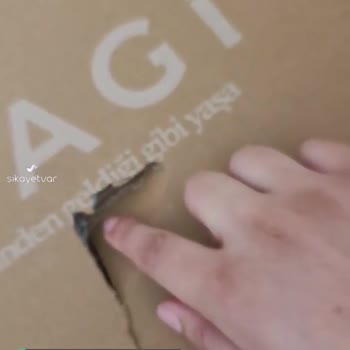 Dagi Açılmış Kutusu Yırtık Açılan İç Çamaşırları!