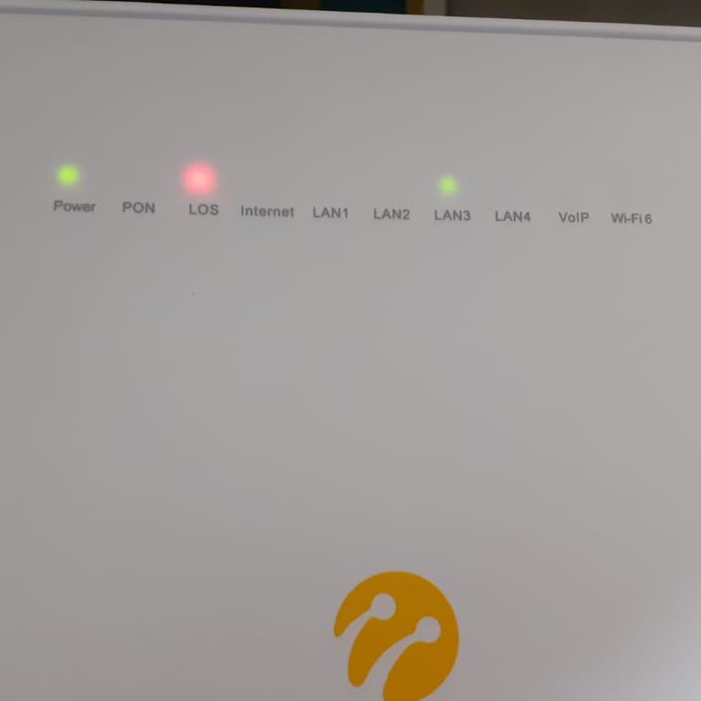 Sürekli Kesilen İnternet Ve Çözüm Eksikliği