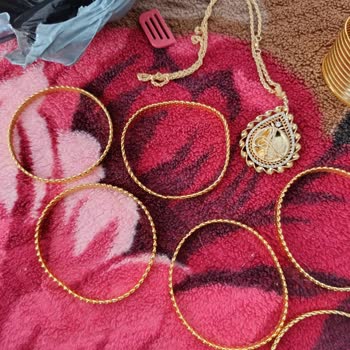 Mavi Tikli Hesaptan Yanıltıcı Takı Alışverişi: 2700 TL Çöpe Gitti