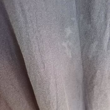 Yıkama Sonrası Tişörtte Gizemli Beyaz Lekeler