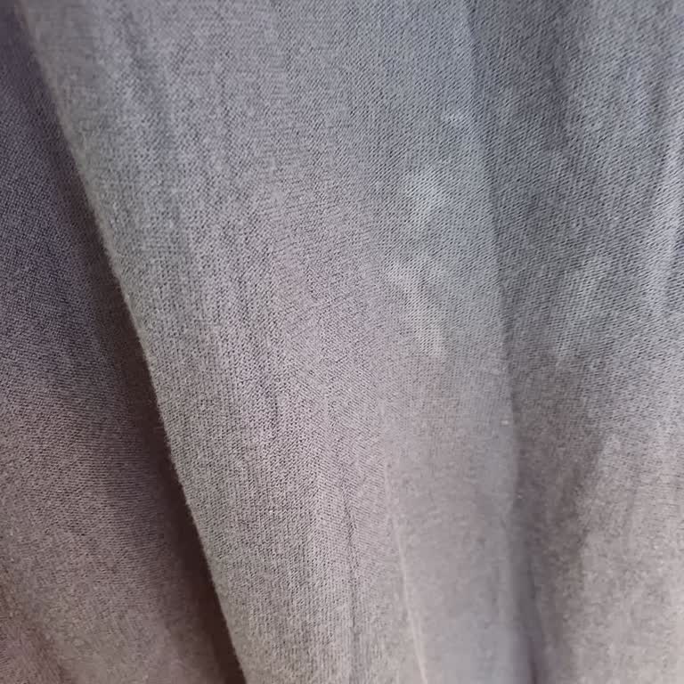 Yıkama Sonrası Tişörtte Gizemli Beyaz Lekeler