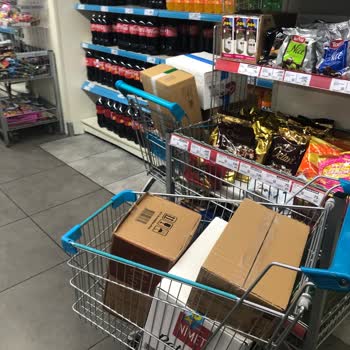 A101 Şubesinde Alışveriş Arabası Ve Düzen Sorunu!