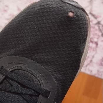 Adidas Ayakkabıda Kalite Hayal Kırıklığı: Müşteri Hizmetleri Sessiz