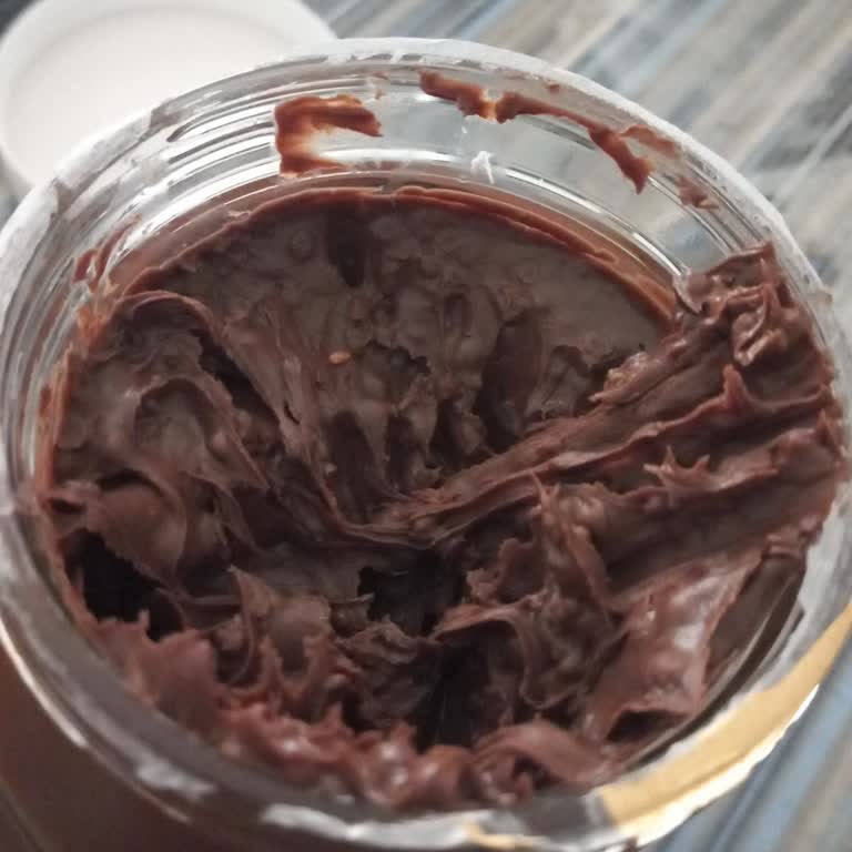 Nutella'da Küçük Pütürcükler Ve Güven Sorunu