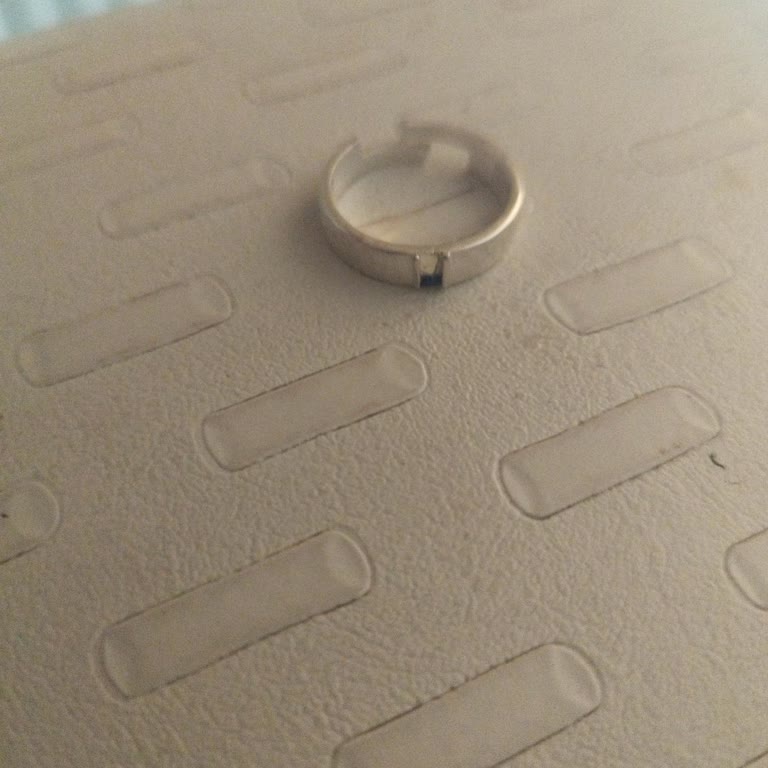 Shelby Silver Kalitesiz Yüzük Ve Kötü Müşteri Deneyimi