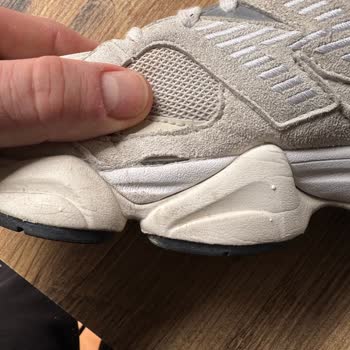 Ayakkabıda Üretim Hatası: Mağduriyetimi Giderin!