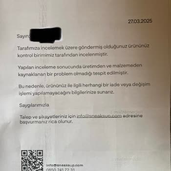Nike Ayakkabının Etiket Bölgesindeki Yırtılma Ve Yetersiz İnceleme Süreci