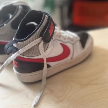 Kısa Sürede Yıpranan Ayakkabılar İçin Çözüm Arayışı