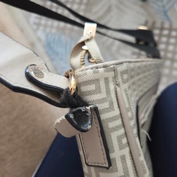 PaulMark Çanta Hayal Kırıklığı: Yırtılan Deri Ve İlgisiz Hizmet