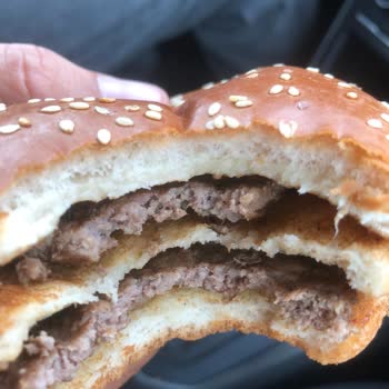 McDonald's'tan Eksik Big Mac Skandalı