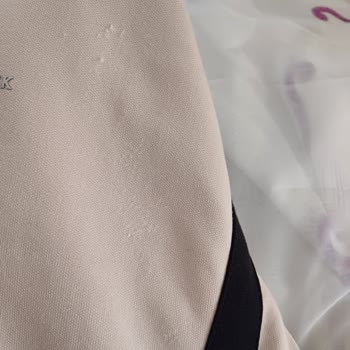 İlgisiz Mağaza Ve Kalitesiz Ürün Deneyimi