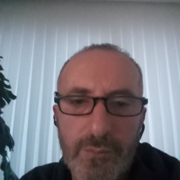 Zorla Evet Dedirtmeye Çalışan Anket Aramaları