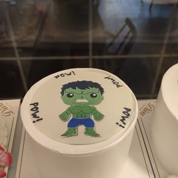 Yanlış Ve Hasarlı Pasta Teslimatı