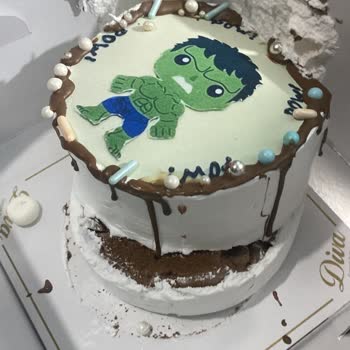 Yanlış Ve Hasarlı Pasta Teslimatı