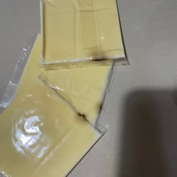 La Vache Qui Rit Peynirlerinde Şaşırtıcı Siyah Maddeler