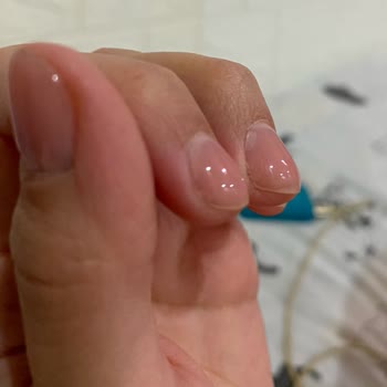 Hilal Nails & Beauty Jel Tırnak Kendiliğinden Soyuldu