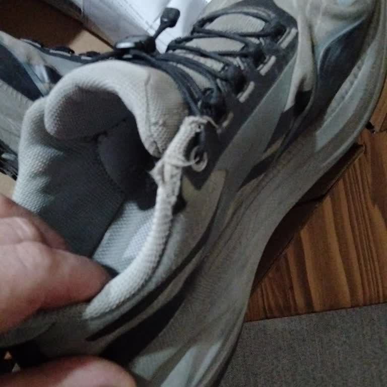 Reebok Ayakkabıda Erken Deformasyon Ve Garanti Sorunu