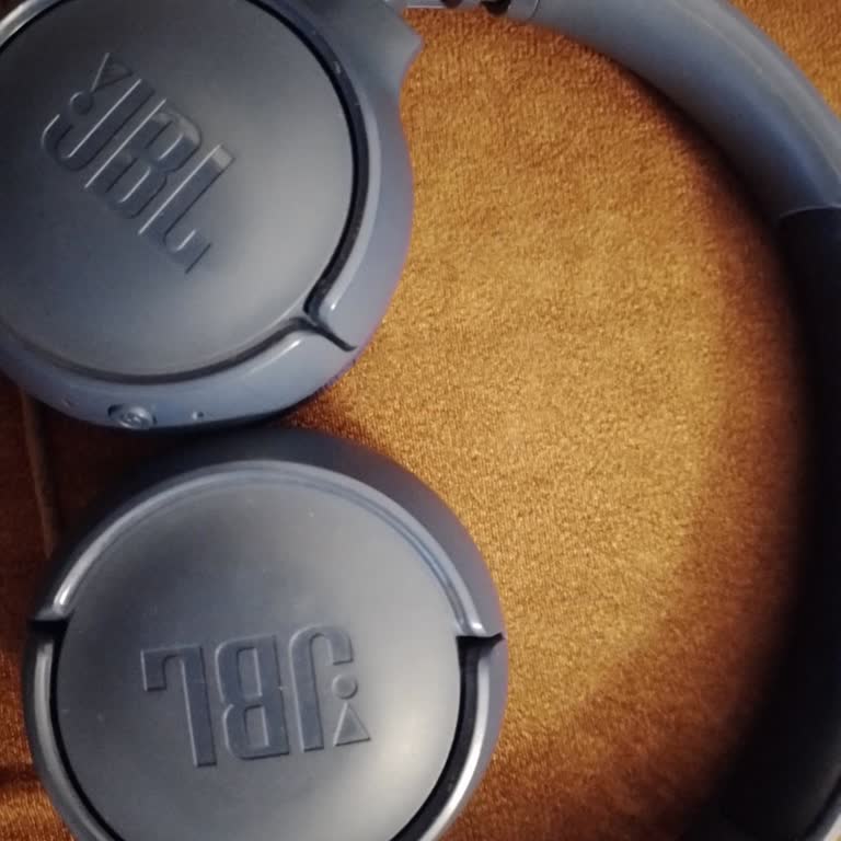 JBL Kulaküstü 500BT Sağ Kısımda Ses Sorunu