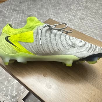 Nike Kramponlarda Tekrarlayan Sorun: Müşteri Mağduriyeti