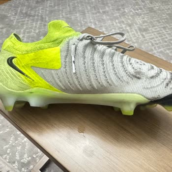 Nike Kramponlarda Tekrarlayan Sorun: Müşteri Mağduriyeti