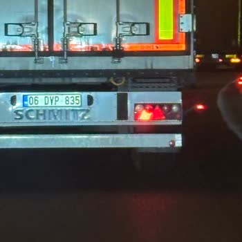 Trendyol Express Aracının Trafikte Tehlikeli Hareketleri