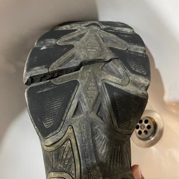 Skechers Ayakkabımın Taban Sorunu Ve Yetersiz Müşteri Hizmeti