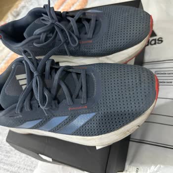 Adidas Ayakkabıda Hızlı Deformasyon Ve Yetersiz Müşteri Hizmeti