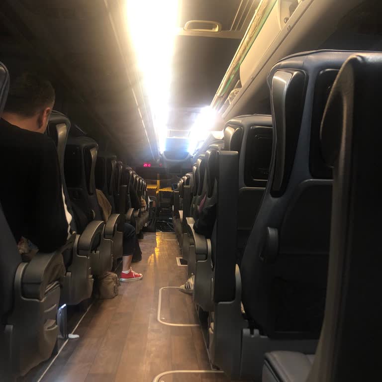 Lüks Aksel Seyahat İle Yolculuk Kabusu: Saat Değişikliği Ve Koltuk Karmaşası