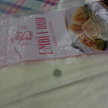 Bayram İçin Alınan Baklavalık Yufkalar Küflü Çıktı