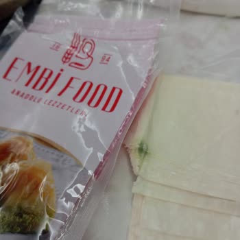 Bayram İçin Alınan Baklavalık Yufkalar Küflü Çıktı