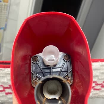 Sprey Mop Sapı Pas Problemi ve Kullanım Şikayetleri