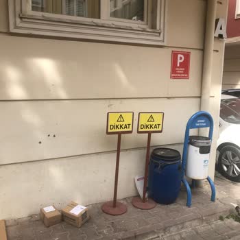 Kargom Güvenliğe Teslim Edilmedi, Duvar Dibine Bırakıldı!