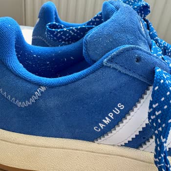 Adidas Ayakkabıda Renk Atma Sorunu