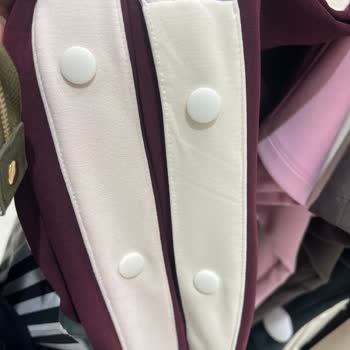 Tiffany & Tomato Renk Değiştiren Pantolon Ve İlgisiz Müşteri Hizmetleri