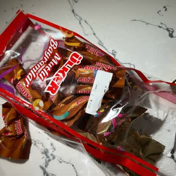 Ülker Çikolatasında Beklenmedik Siyah Parçacıklar