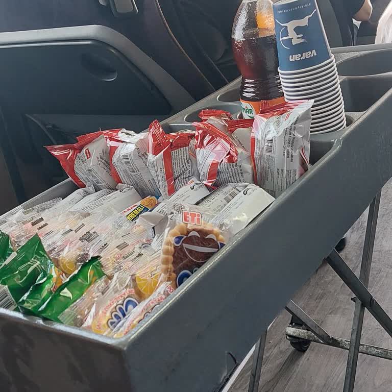 Varan Turizm Otobüs Çok Eski Ve Temiz Değil