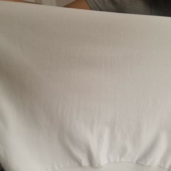 Lacoste Tişörtlerinde İlk Yıkamada Oluşan Kalıcı Lekeler