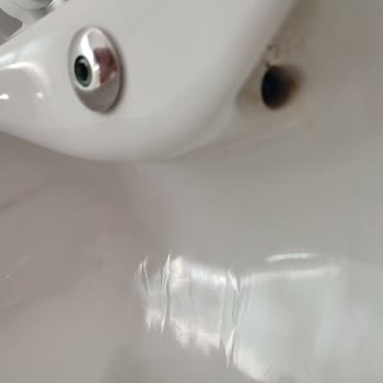 Güral Vit Klozetin Küf Sorunu Ve Etkisiz Temizleme