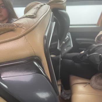 Otobüs Yolculuğunda Gecikme Ve Bozuk Koltuk Sorunu