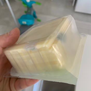 Tost Peyniri Kabusu: Son Tüketim Tarihi Geçmemiş Üründe Küf Sorunu