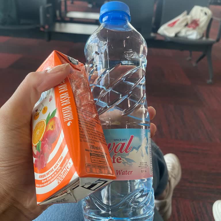 Uçuş Rötarı Ve Yetersiz İkram