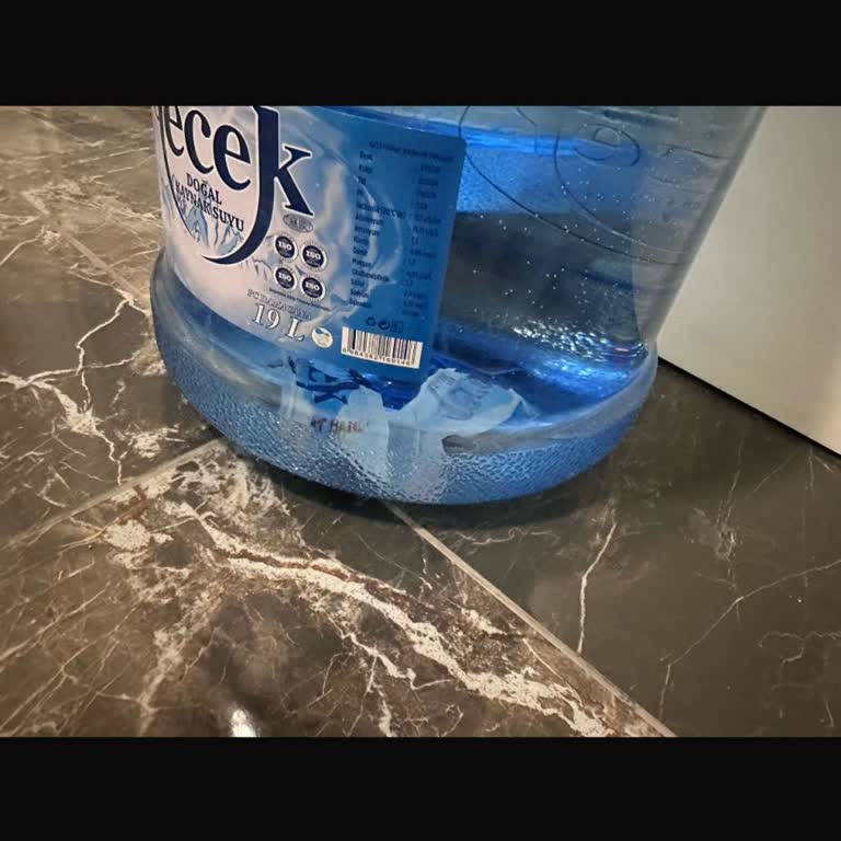 Bayramda Damacanadaki Yüzen Cisim Sorunu