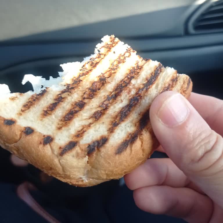 Yanık Tost Ve Aşırı Fiyat Şoku