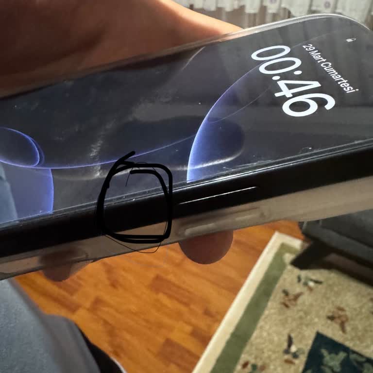 İphone 16 Pro'da Renk Soyulması Sorunu