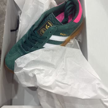 Eksik Ayakkabı Ve Cevapsız İletişim: Paramızla Rezil Oluyoruz