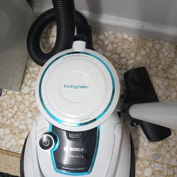 Bosch Süpürge Kendi Kendine Duruyor!